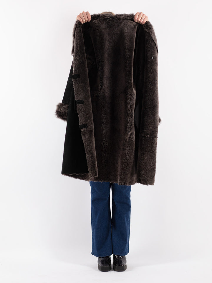 Vintage 90's Women Sheepskin Coat in Black