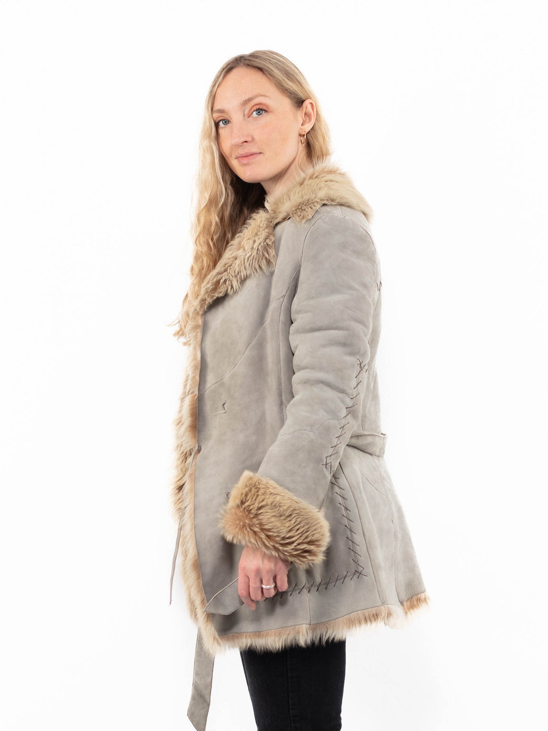 Vintage 90's Women Sheepskin Coat in GrayA0907