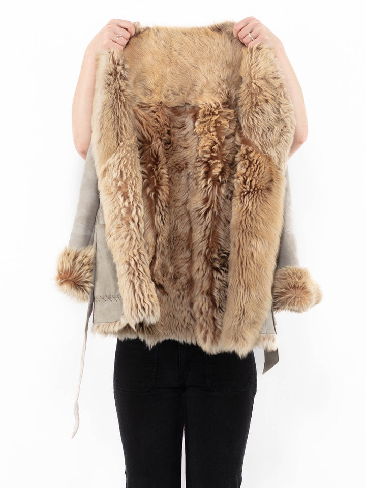 Vintage 90's Women Sheepskin Coat in GrayA0907