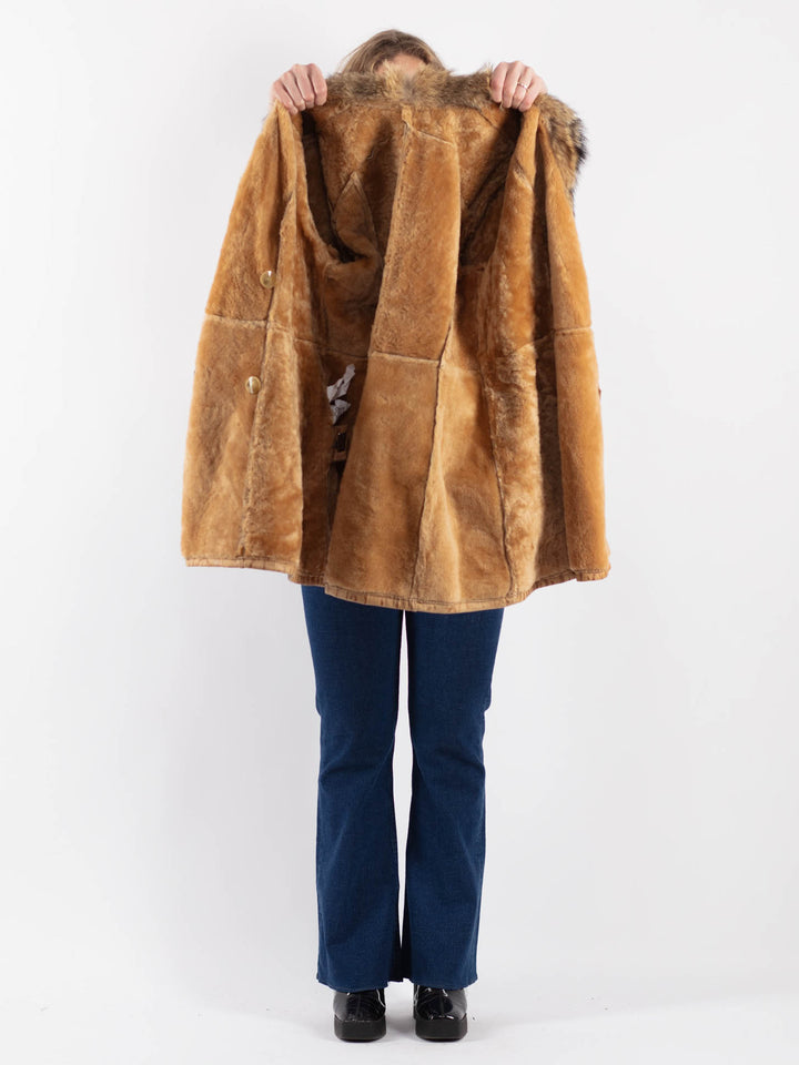 Vintage 90's Women Sheepskin Coat in BeigeV9152