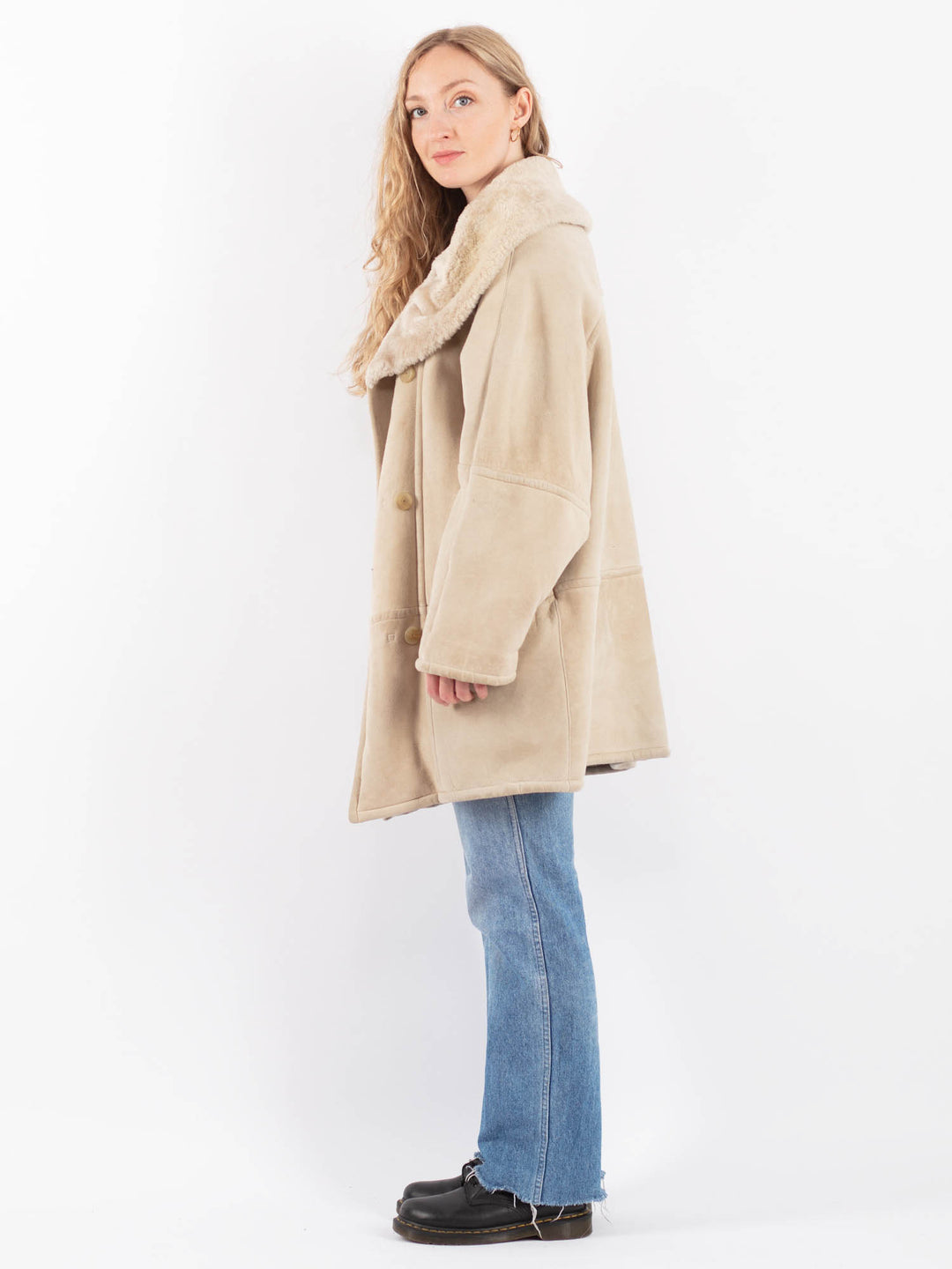 Vintage 90's Women Sheepskin Coat in BeigeV9474