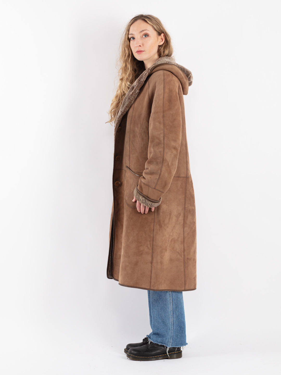 Vintage 90's Women Sheepskin Coat in Beige