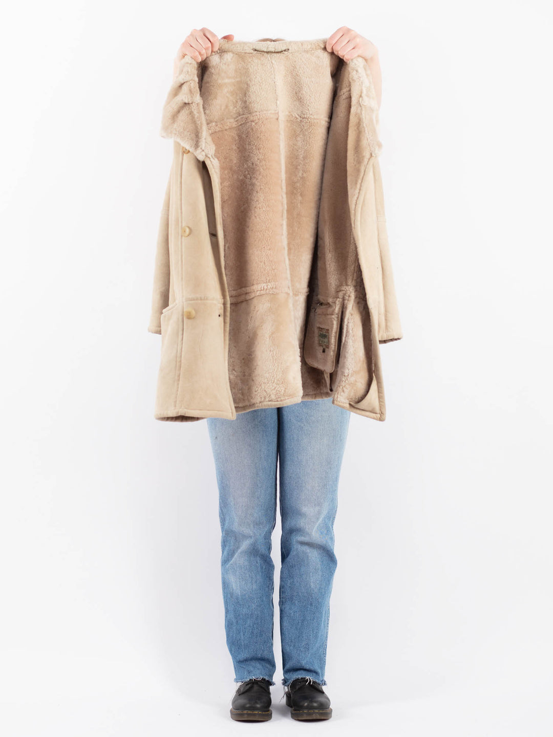 Vintage 90's Women Sheepskin Coat in BeigeV9474