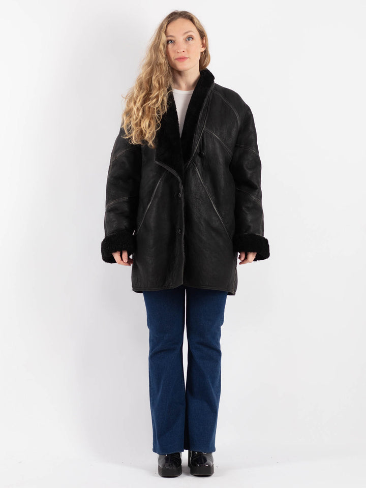 Vintage 90's Women Sheepskin Coat in Black