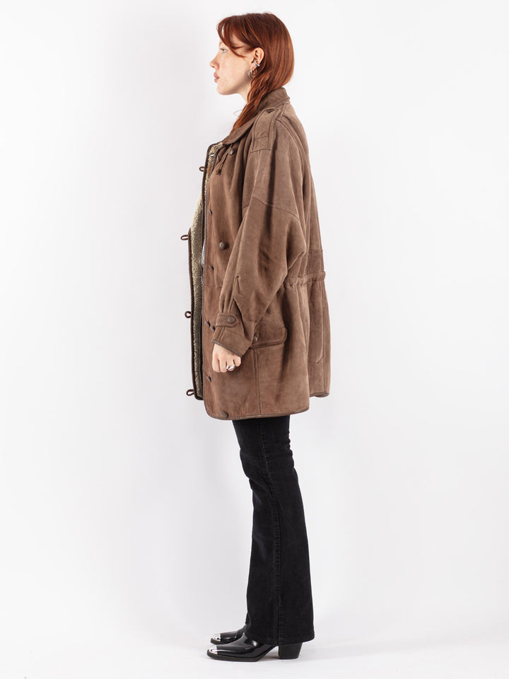 Vintage 90's Women Sheepskin Coat in Brown