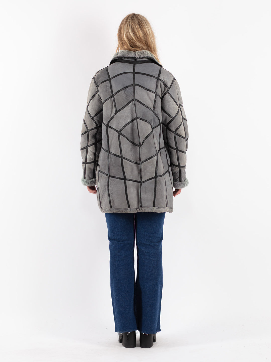 Vintage 90's Women Sheepskin Coat in Gray