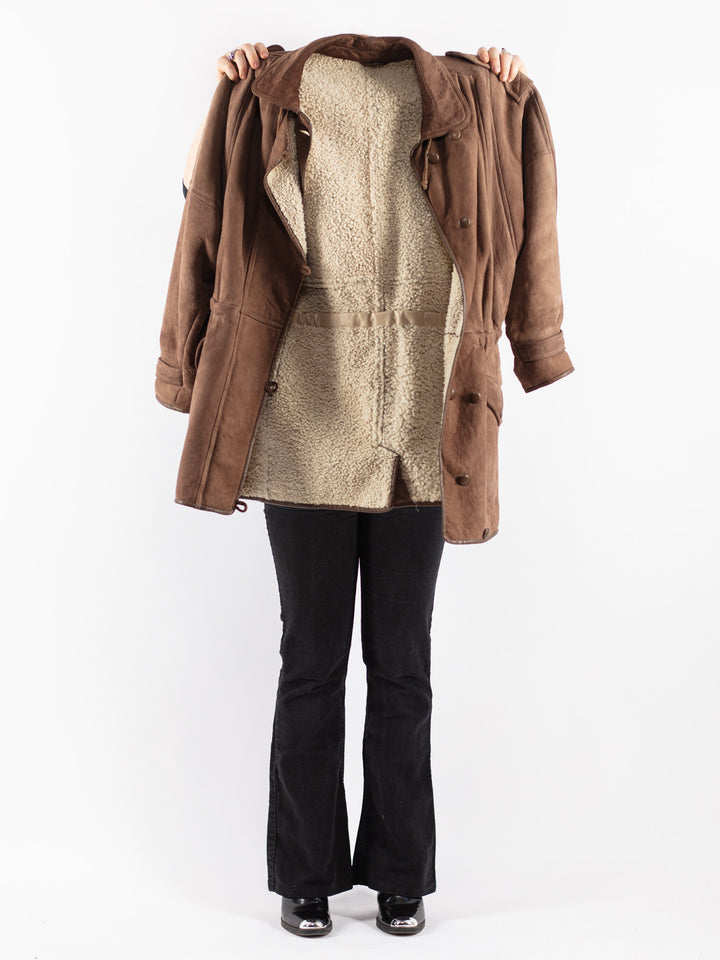 Vintage 90's Women Sheepskin Coat in Brown
