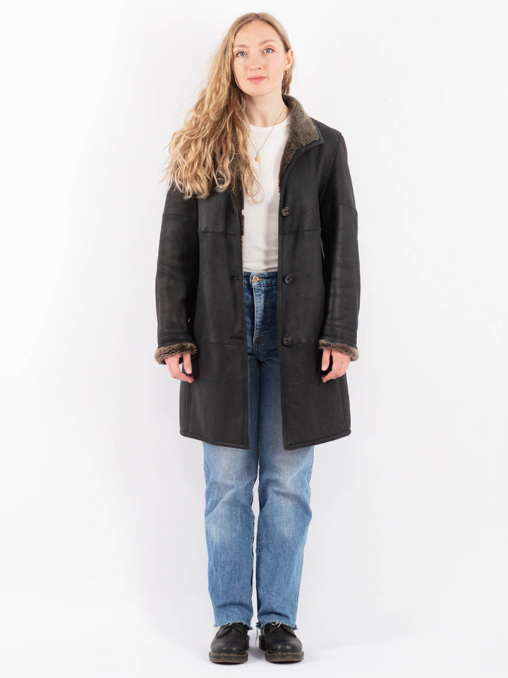 Vintage 90's Women Sheepskin Coat in BlackV9476