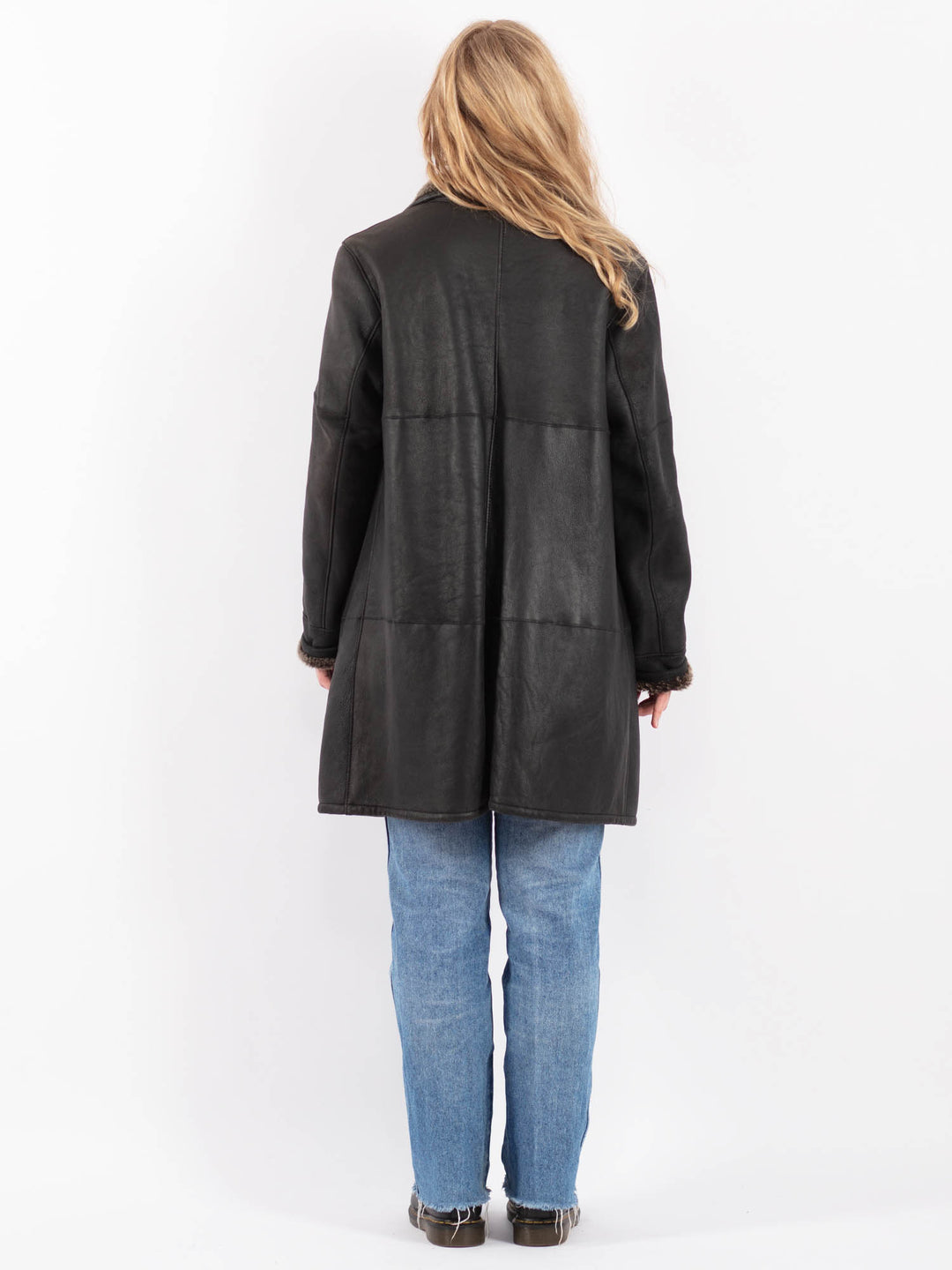 Vintage 90's Women Sheepskin Coat in BlackV9476