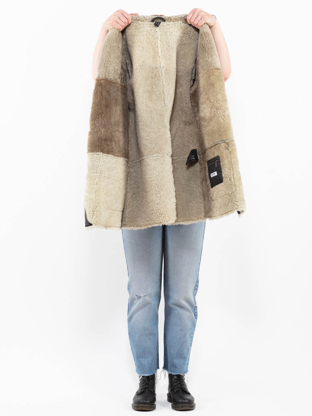 Vintage 90's Women Sheepskin Coat in BlackA0284