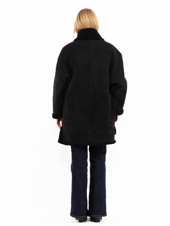 Vintage 90's Women Sheepskin Coat in Black