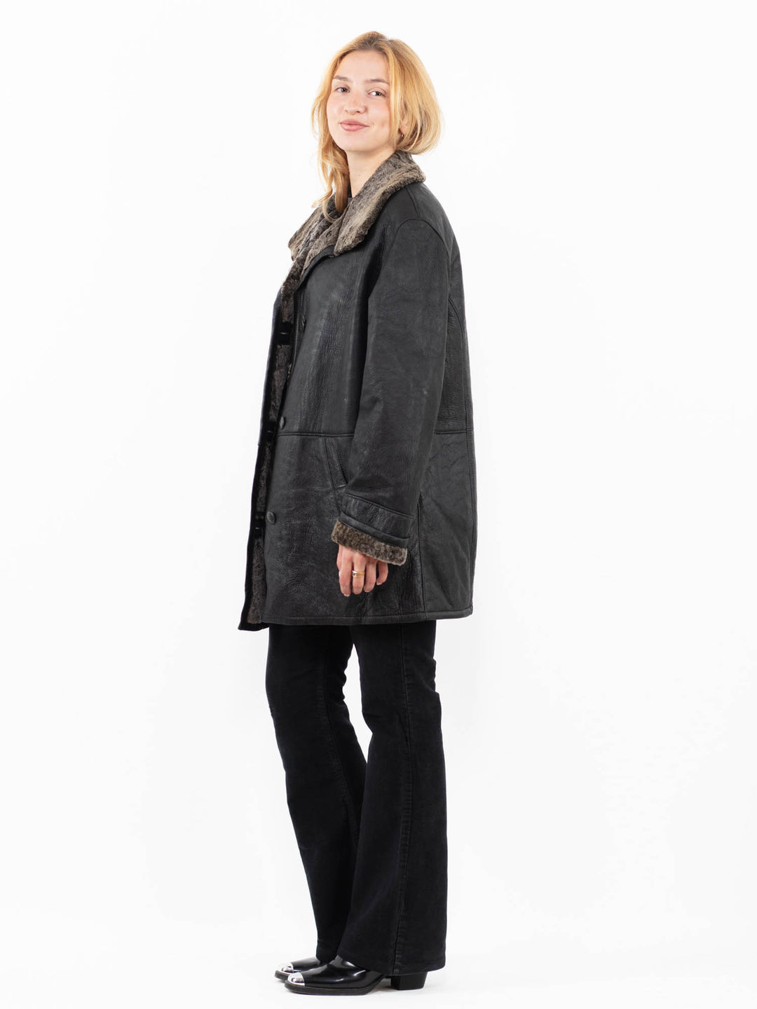 Vintage 90's Women Sheepskin in BlackA0181