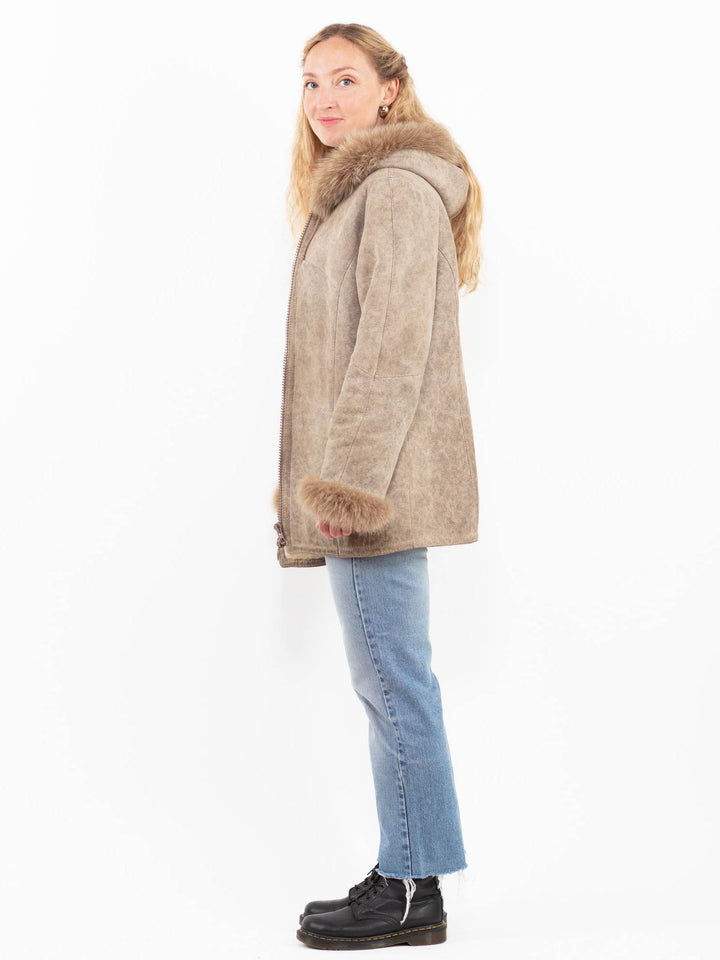Vintage 90's Women Sheepskin Coat in BeigeA0287