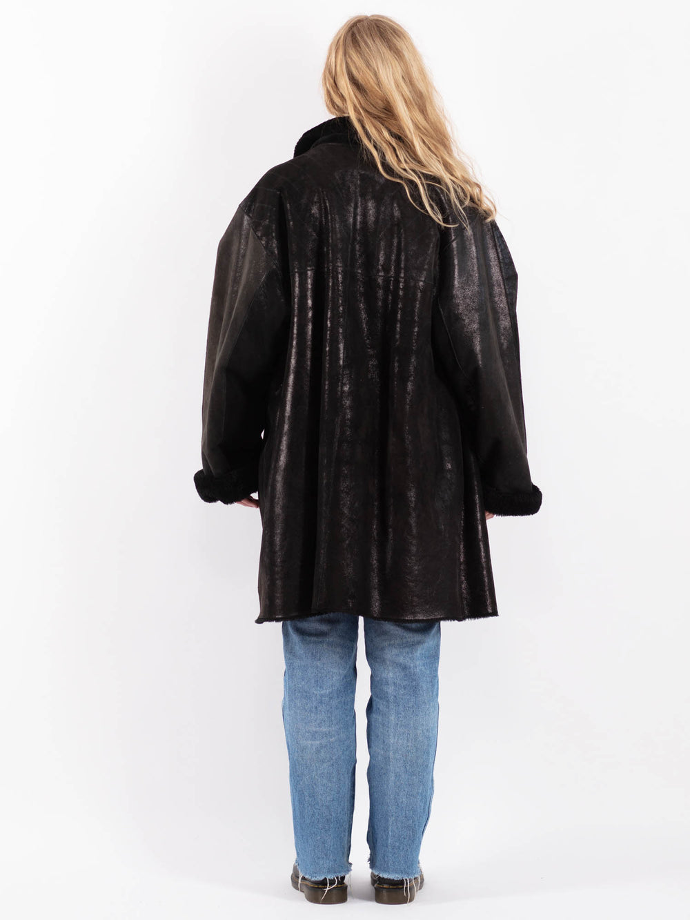 Vintage 90's Women Sheepskin Coat in BlackV9480