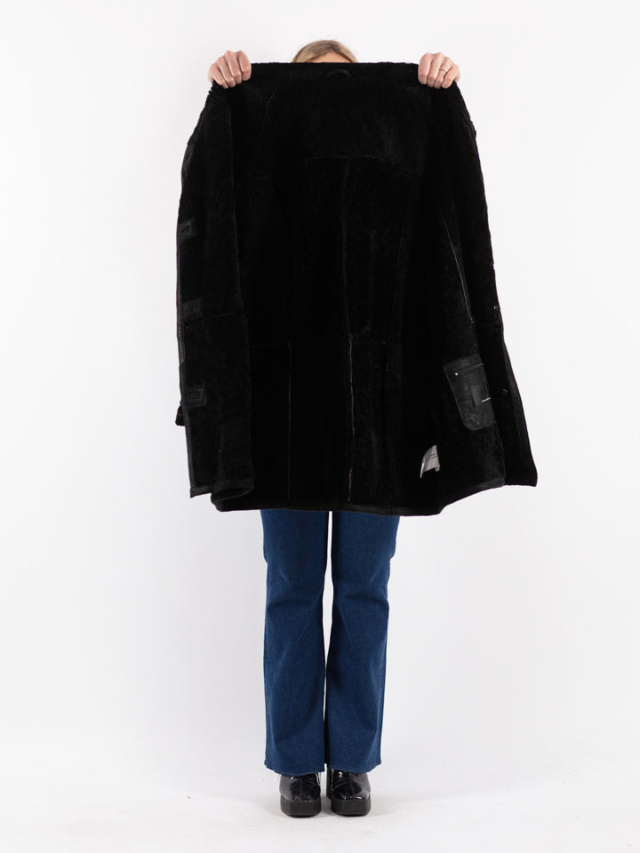Vintage 90's Women Sheepskin Coat in Black