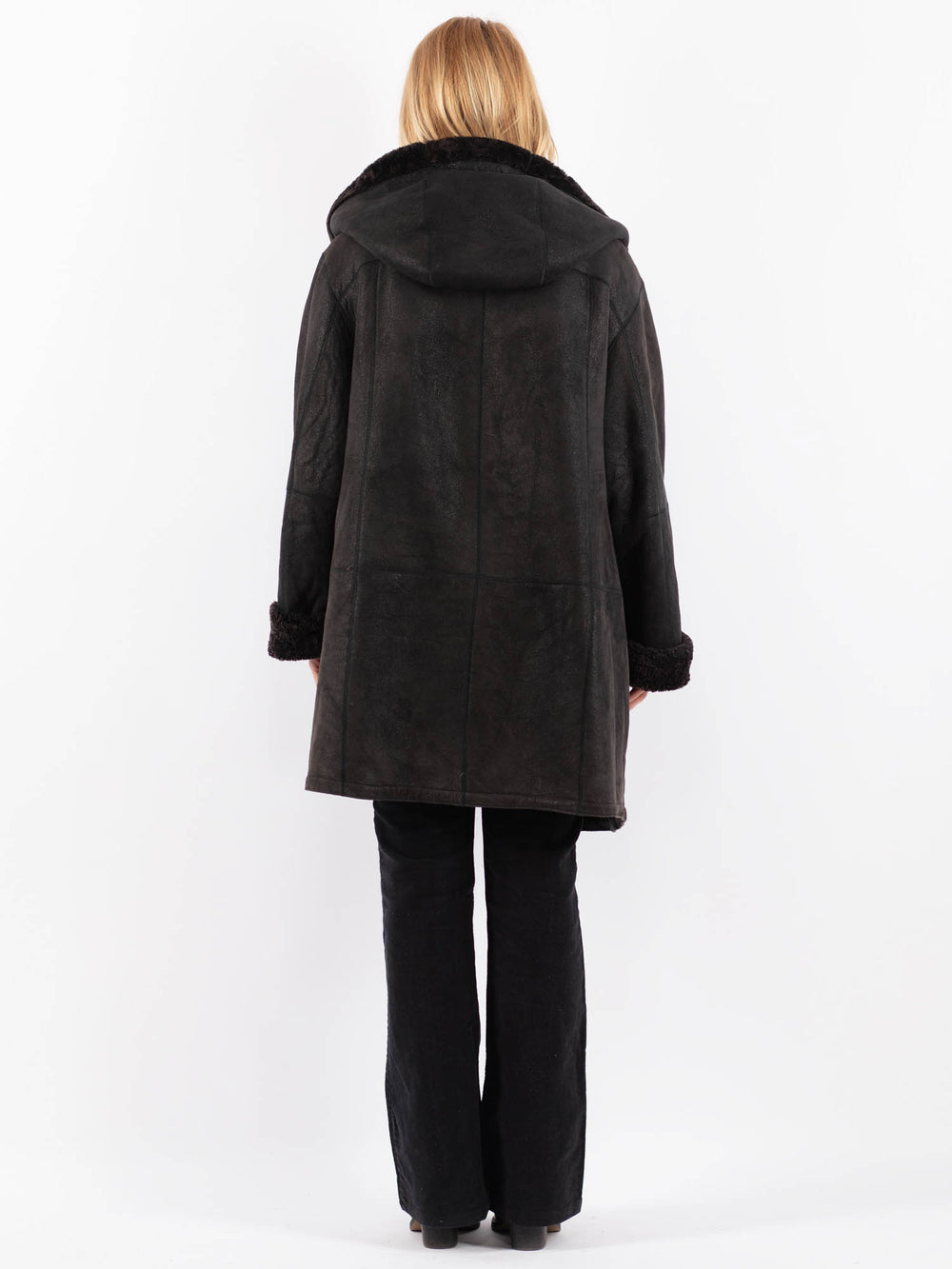 Vintage 90's Women Sheepskin Coat in BlackV9666