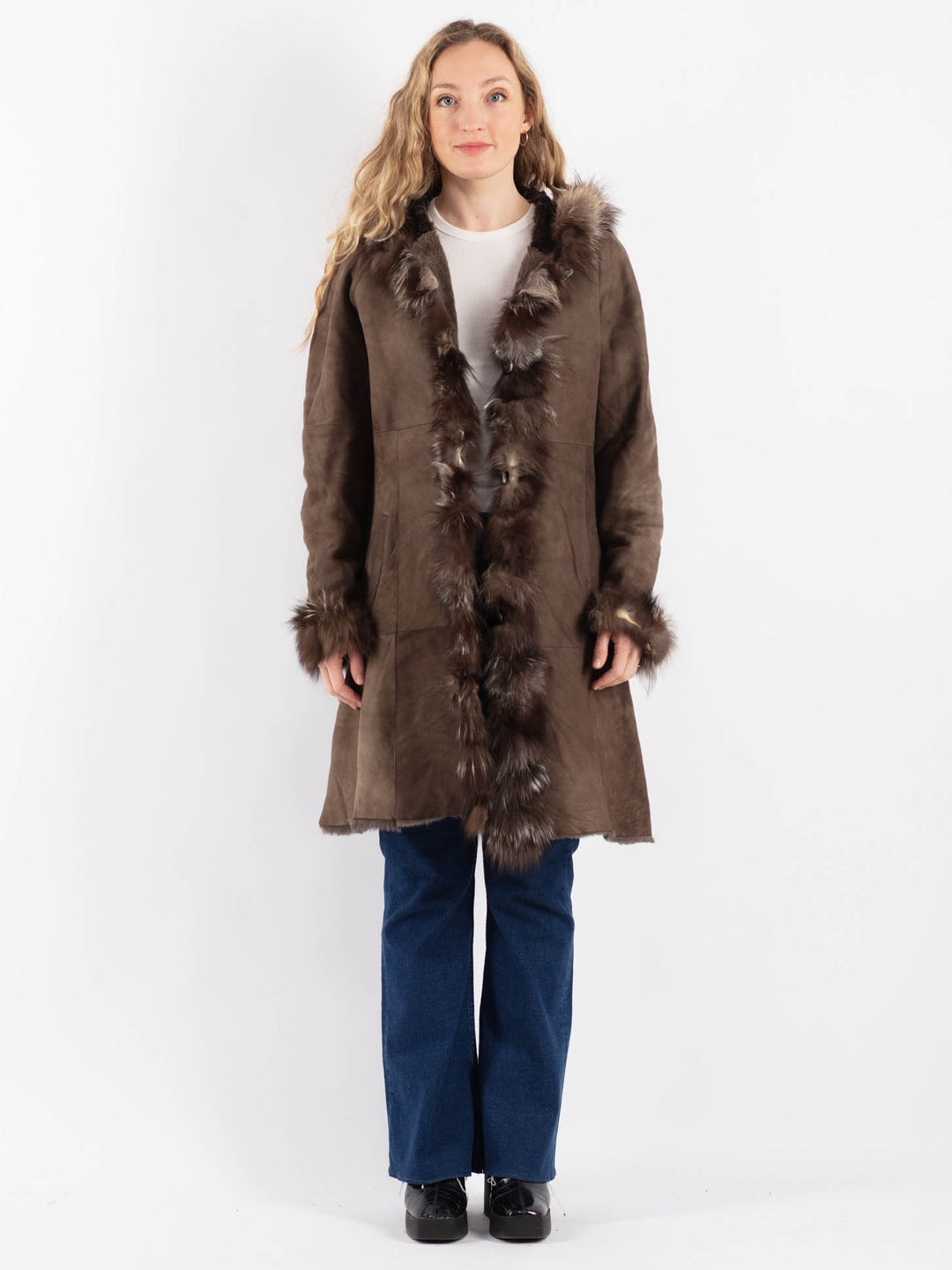 Vintage 90's Women Sheepskin Shearling Coat in BrownV9157