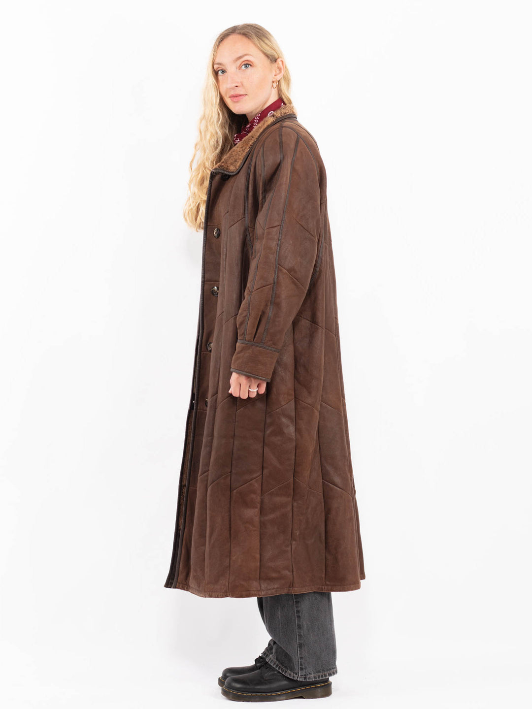 Vintage 90's Women Sheepskin Coat in BrownA0635