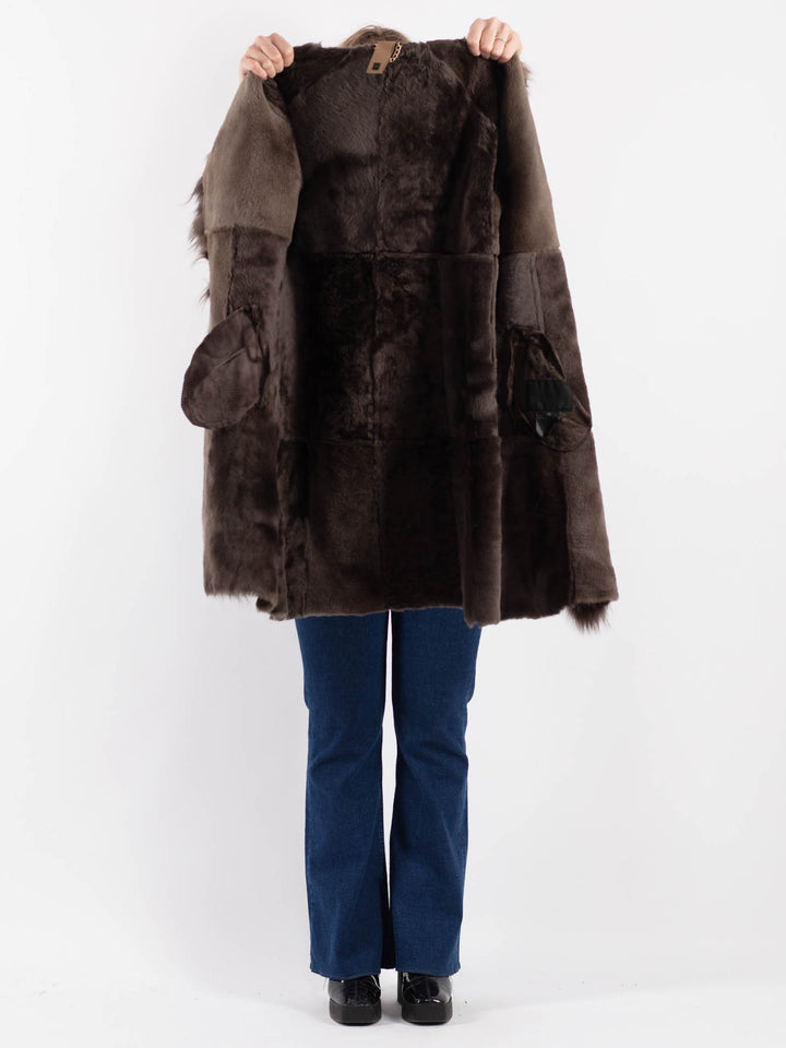 Vintage 90's Women Sheepskin Shearling Coat in BrownV9157