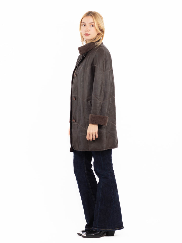 Vintage 90's Women Sheepskin Coat in Brown