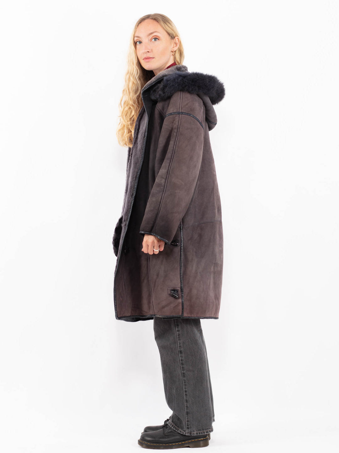 Vintage 90's Women Sheepskin Coat in PurpleA0636