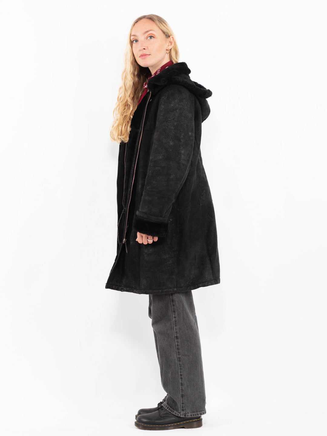 Vintage 90's Women Sheepskin Coat in Black