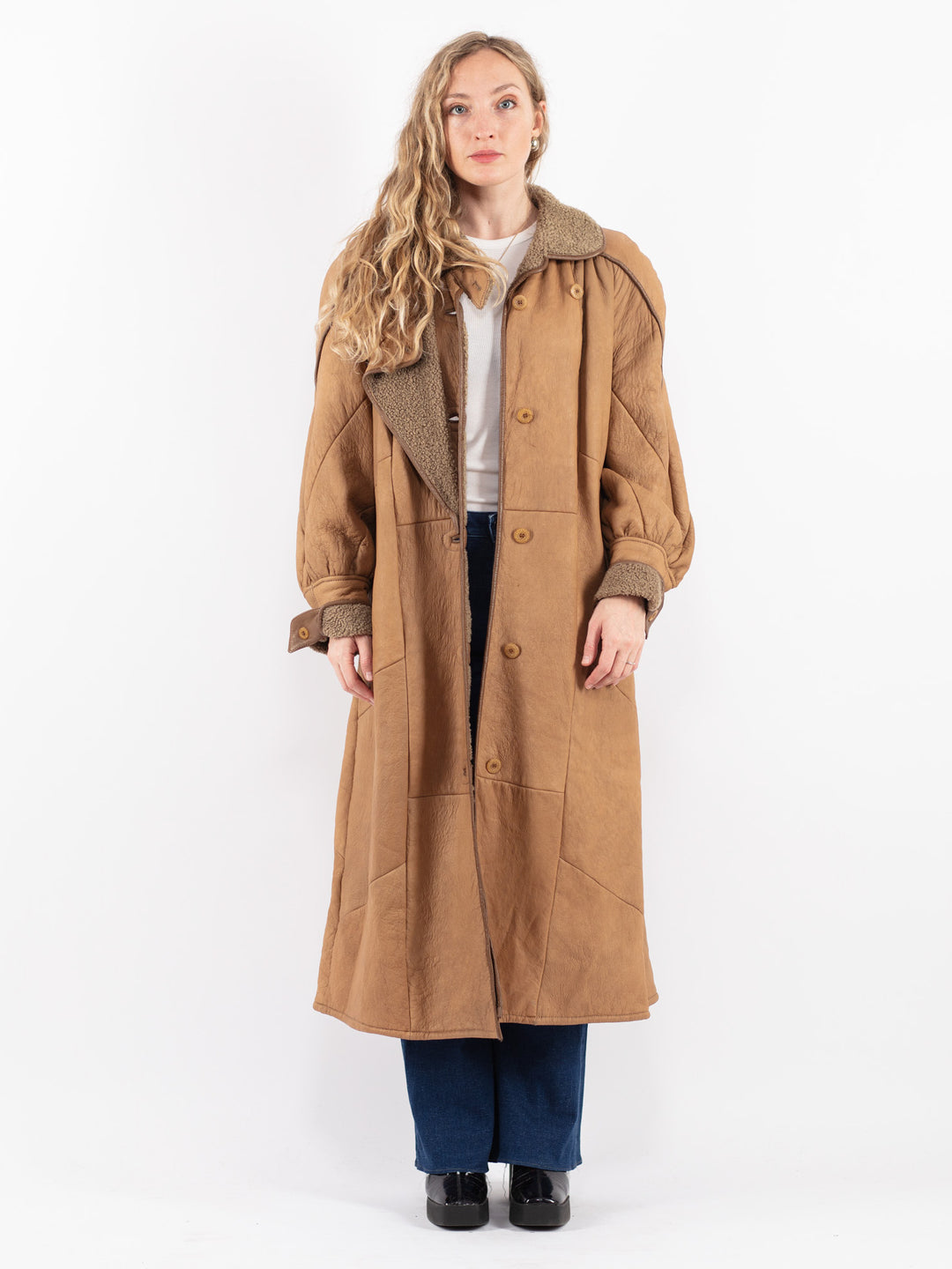 Vintage 90's Women Sheepskin Coat in Beige