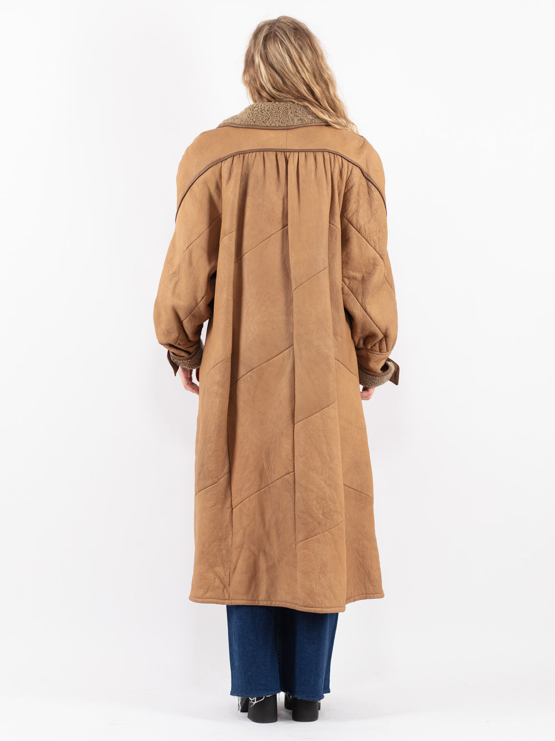 Vintage 90's Women Sheepskin Coat in Beige