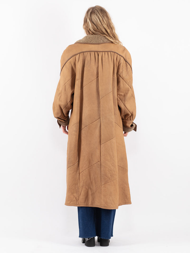 Vintage 90's Women Sheepskin Coat in Beige