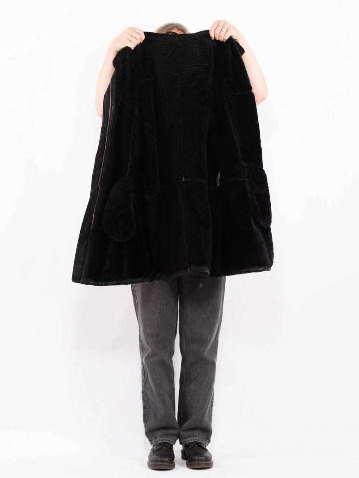 Vintage 90's Women Sheepskin Coat in Black