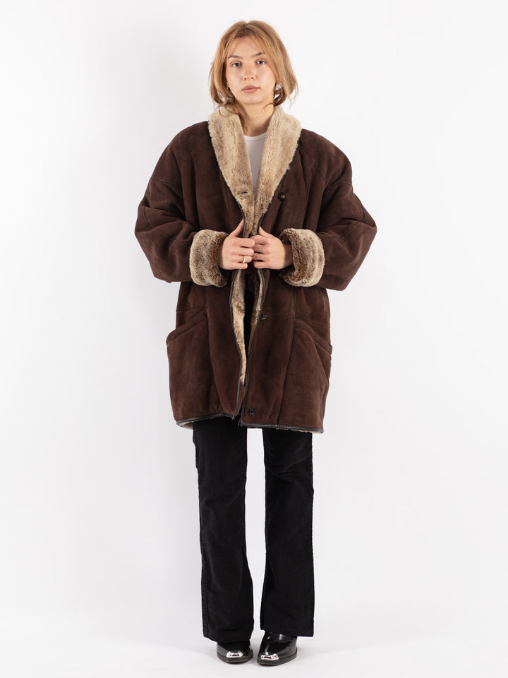 Vintage 90's Women Sheepskin Coat in Brown