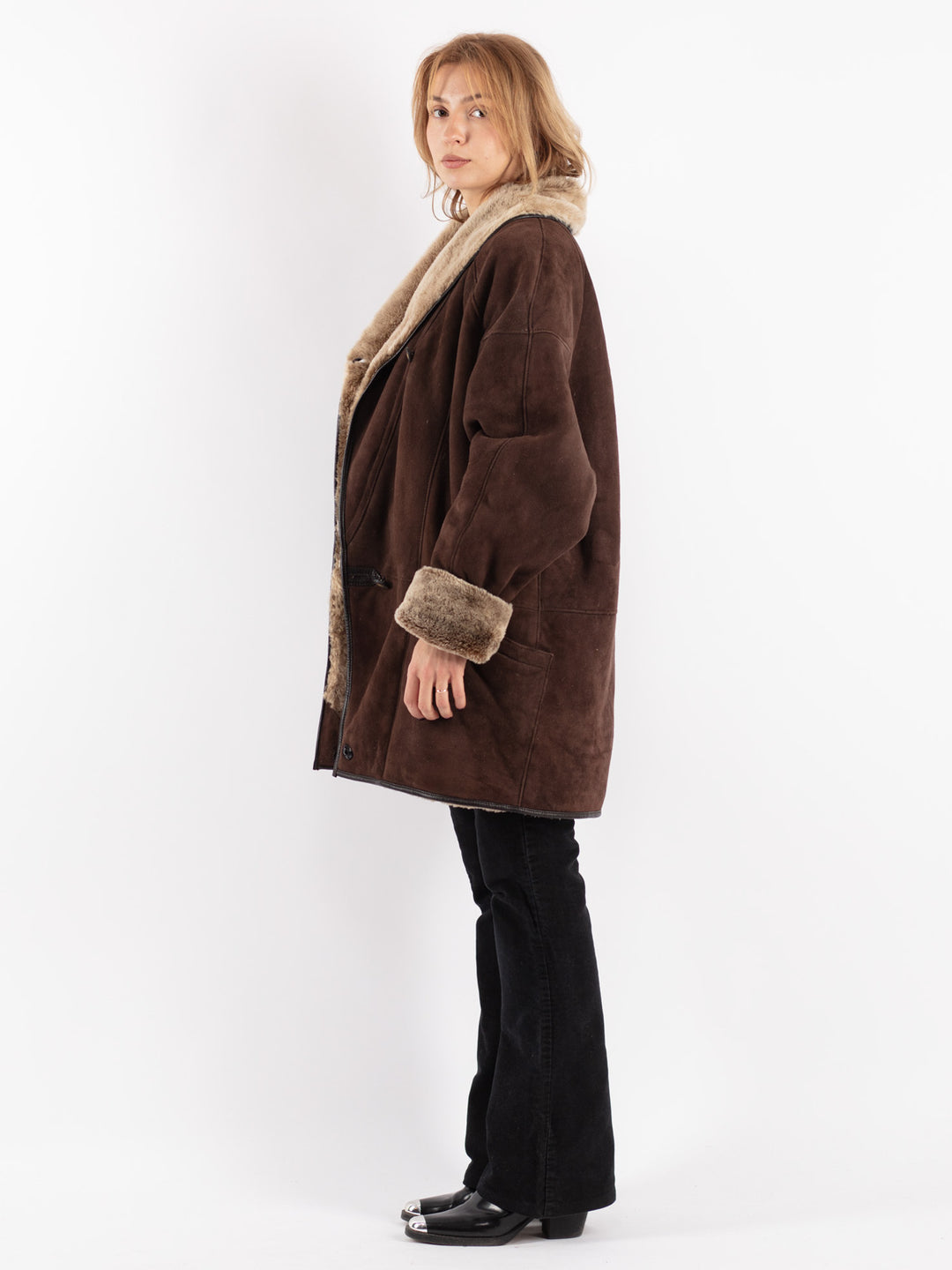 Vintage 90's Women Sheepskin Coat in Brown