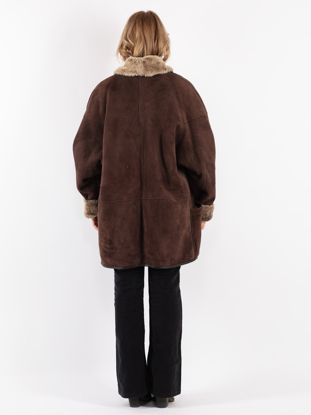 Vintage 90's Women Sheepskin Coat in Brown