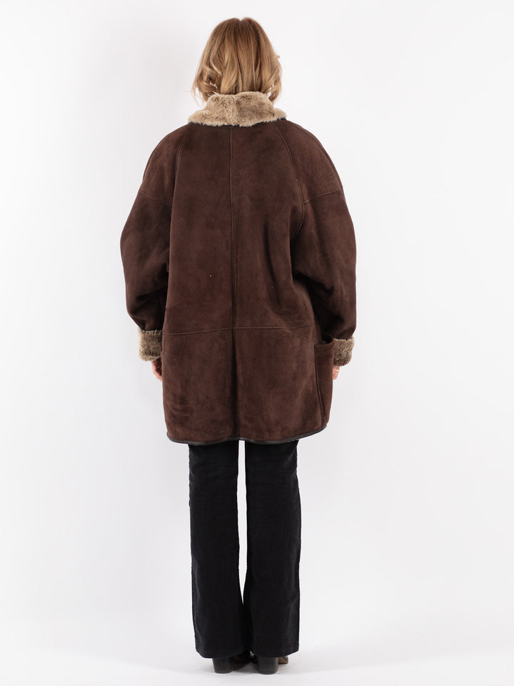 Vintage 90's Women Sheepskin Coat in Brown