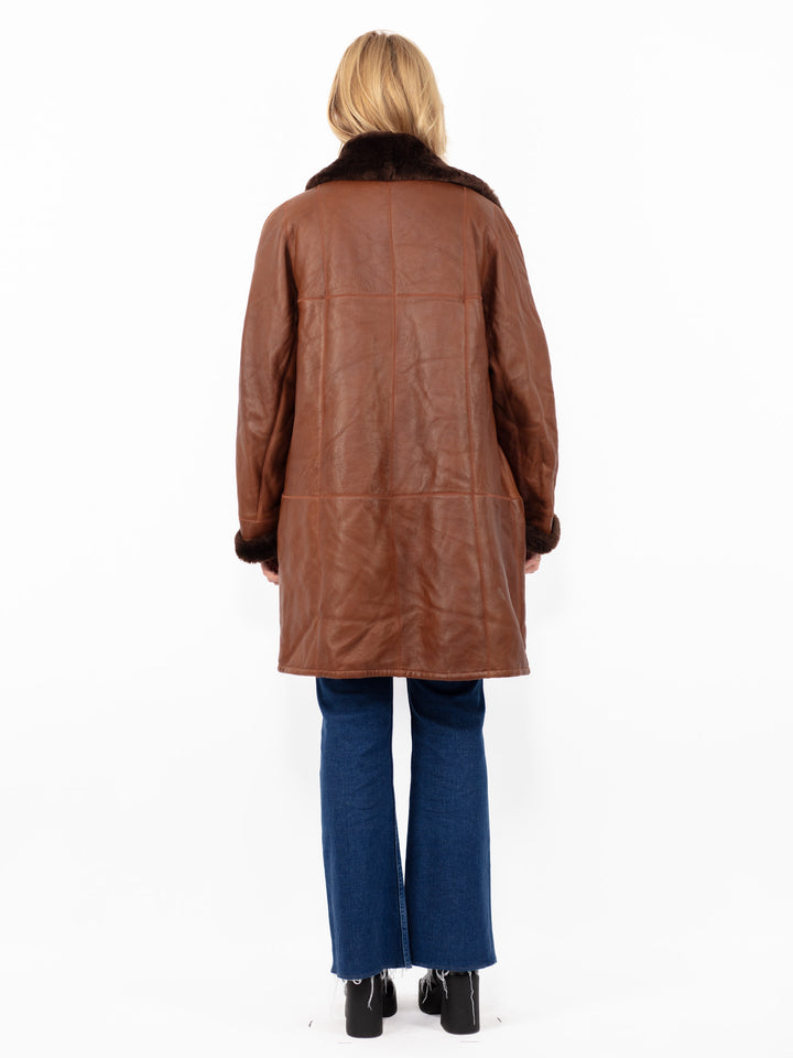 Vintage 90's Women Sheepskin Leather Coat in Brown