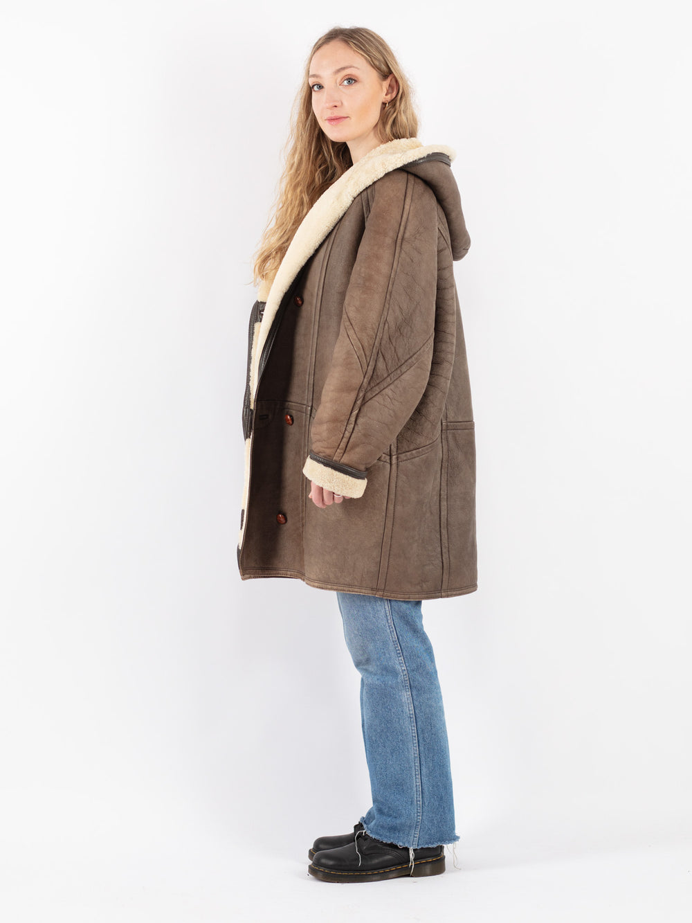 Vintage 90's Women Sheepskin Coat in Brown