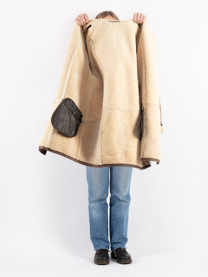 Vintage 90's Women Sheepskin Coat in Brown