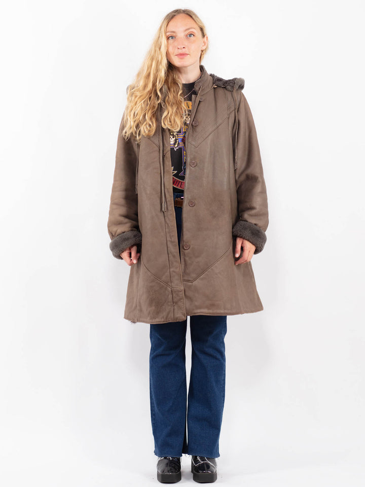 Vintage 90's Women Sheepskin Coat in BrownA0400
