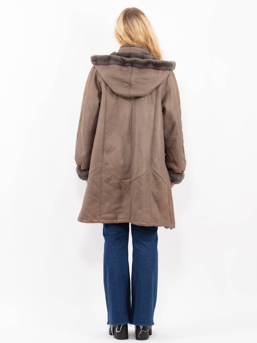 Vintage 90's Women Sheepskin Coat in BrownA0400