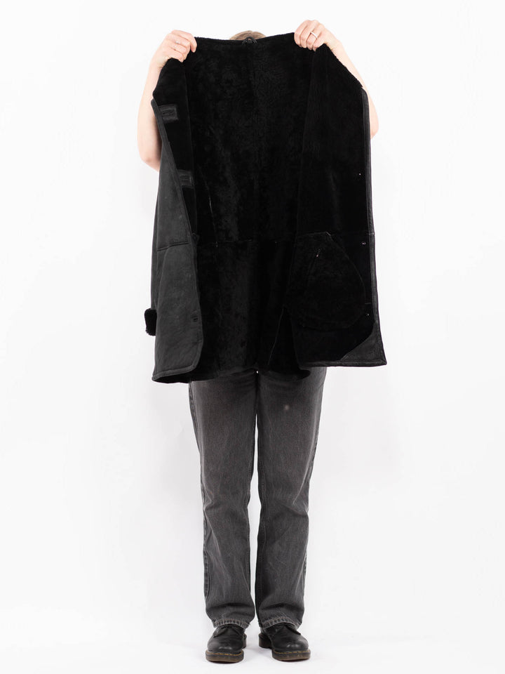 Vintage 90's Women Sheepskin Coat in BlackA0644