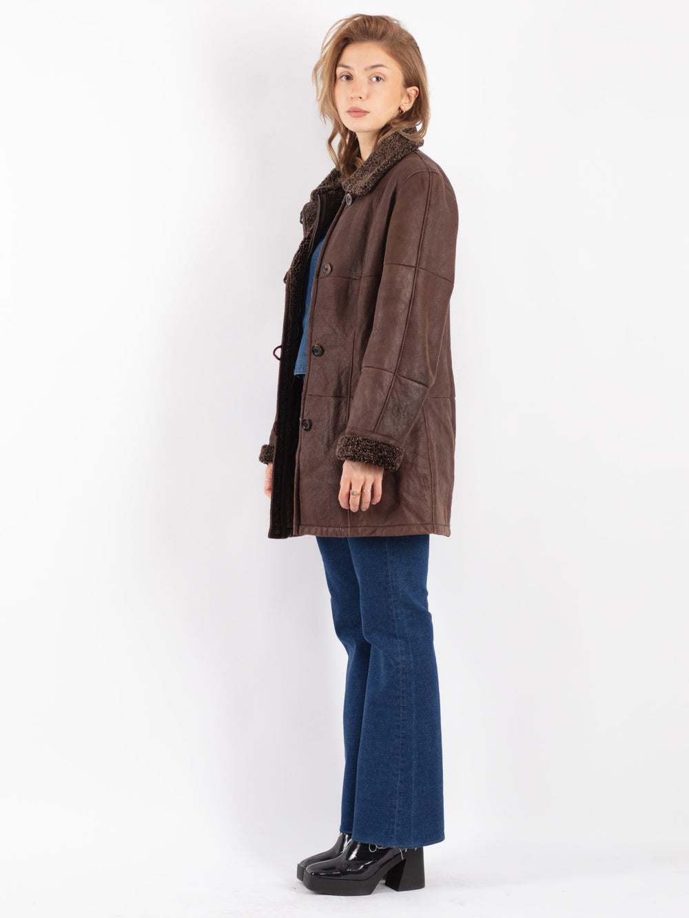 Vintage 90's Women Sheepskin Coat in Brown