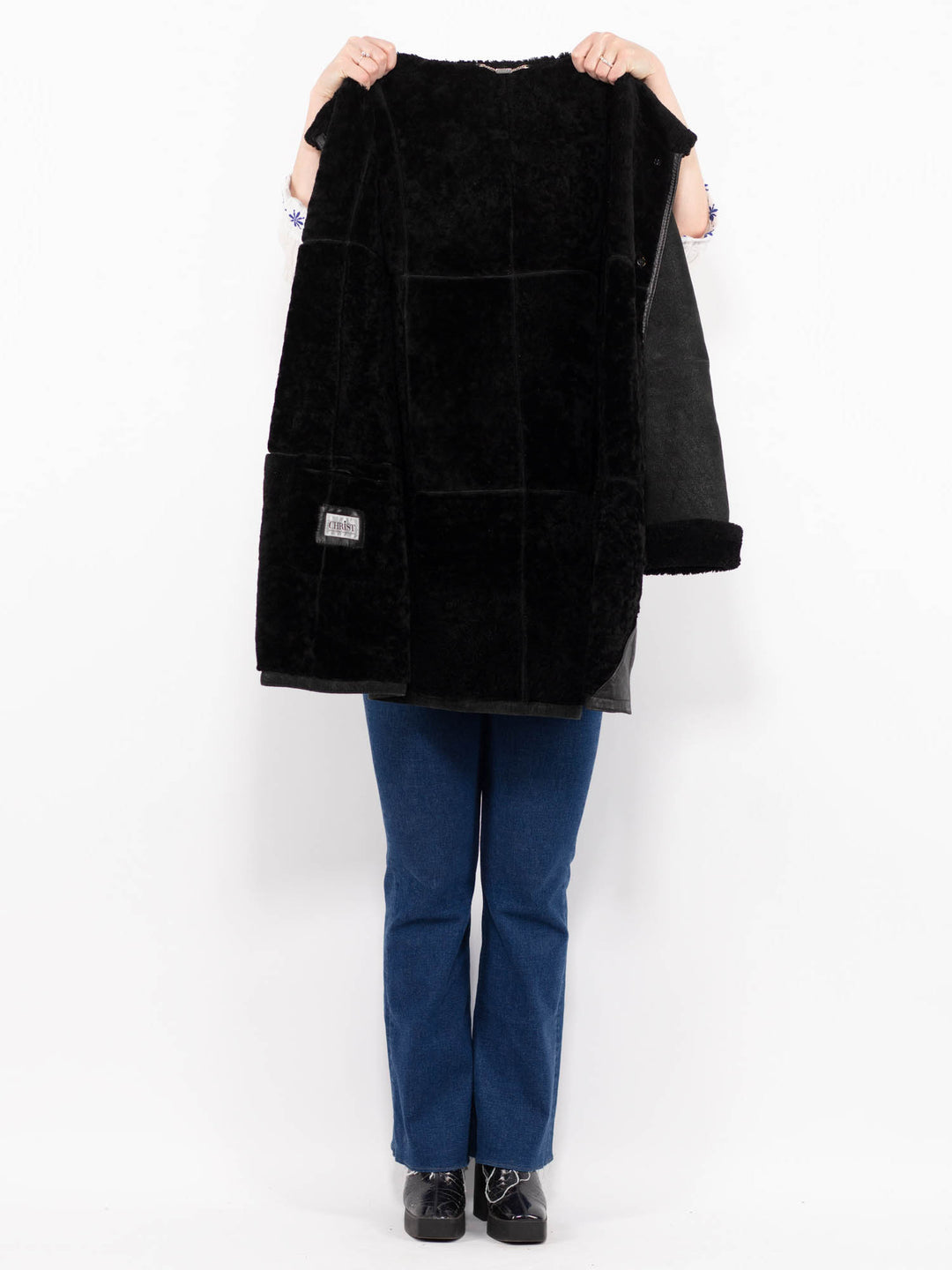 Vintage 90's Women Sheepskin Coat in BlackA1030