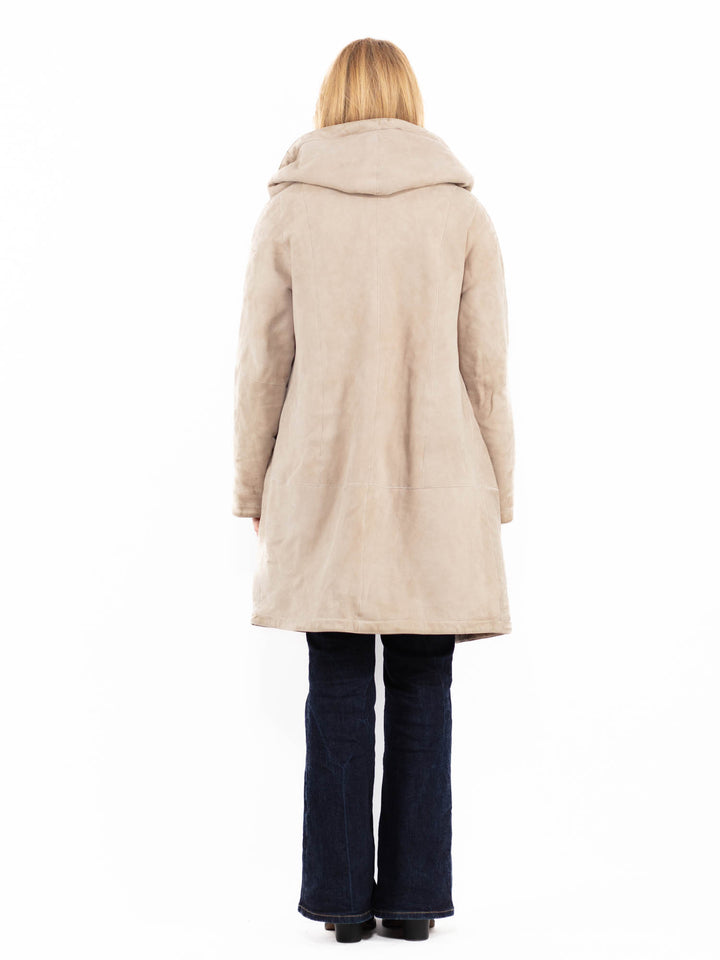 Vintage 90's Women Hooded Sheepskin Coat in Beige