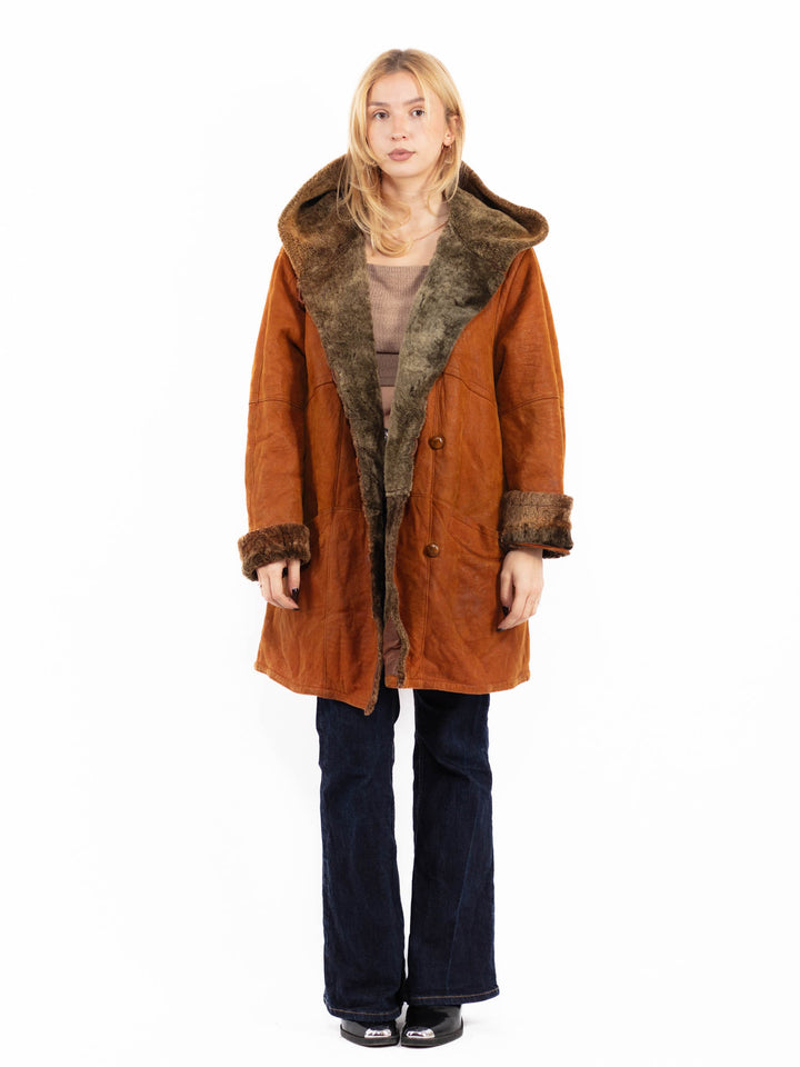 Vintage 90's Women Hooded Sheepskin Coat in Brown