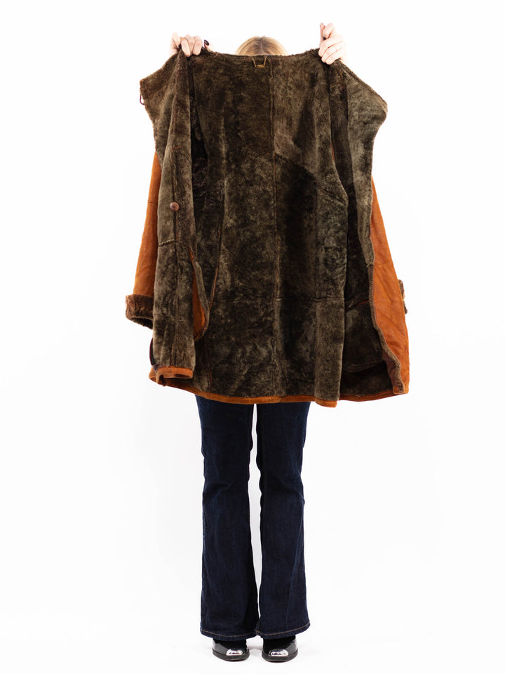 Vintage 90's Women Hooded Sheepskin Coat in Brown