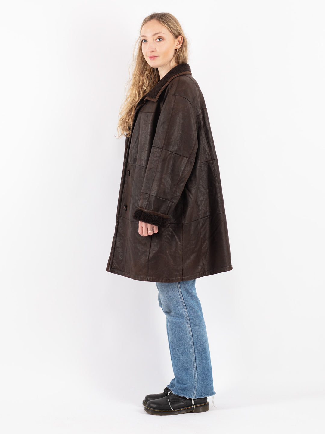Vintage 90's Women Sheepskin Coat in Brown