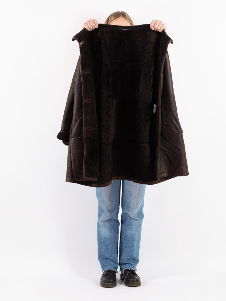 Vintage 90's Women Sheepskin Coat in Brown