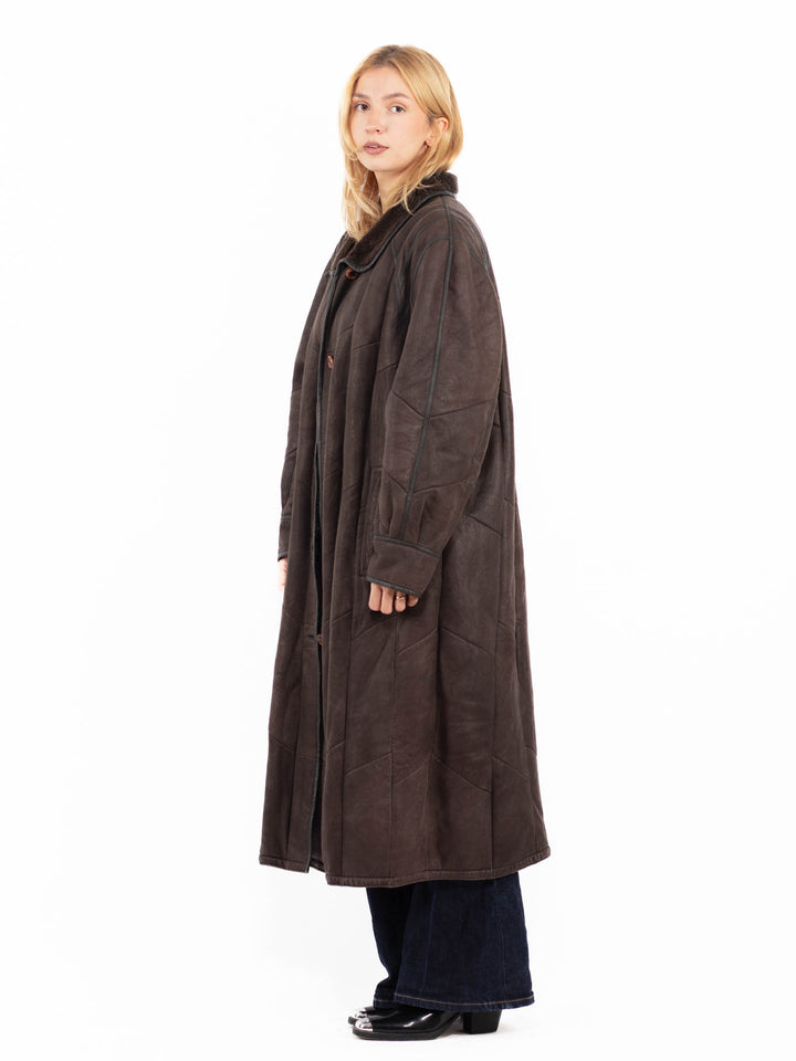 Vintage 90's Women Sheepskin Long Coat in Brown