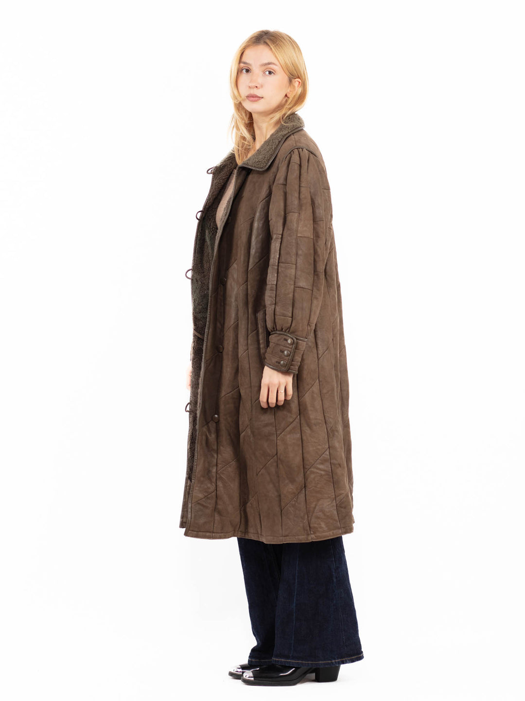 Vintage 90's Women Sheepskin Long Coat in Brown