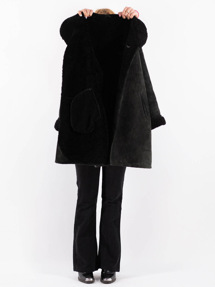 Vintage 90's Women Sheepskin Coat in BlackV9676